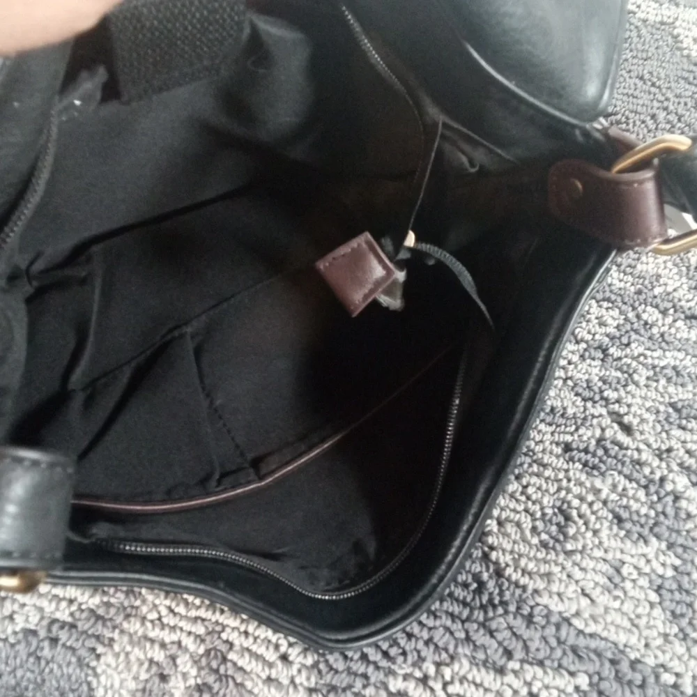 Republic Womens Vegan Leather Messanger Laptop Bag Womens